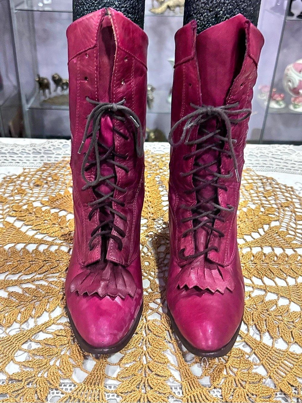 KMB Lace-Up Leather Boots in Burgundy Oxford Red Size 7
